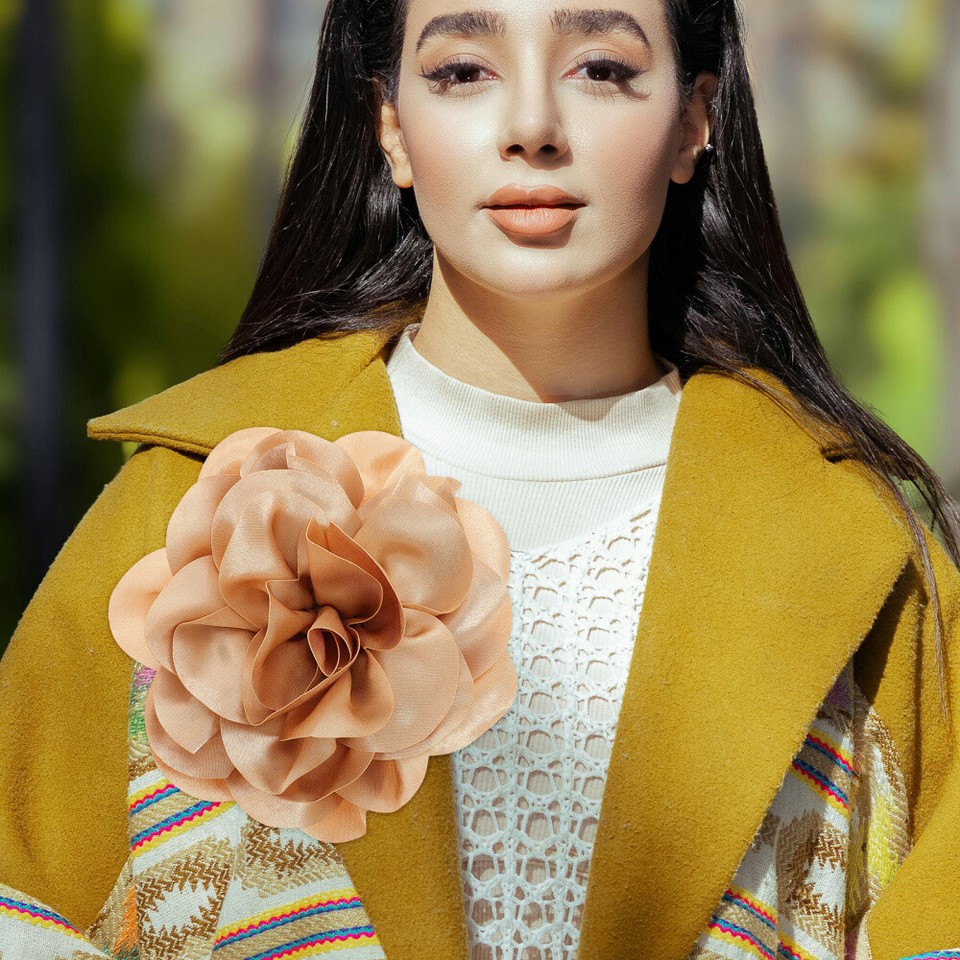 Elegant Handmade Flower Brooch Pin Large Fabric Rose Brooch for Formal