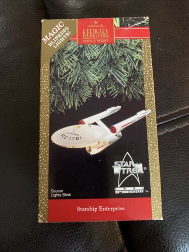 VINTAGE Hallmark Keepsakes Ornament "Starship Enterprise" Star Trek 1991 - Picture 1 of 7