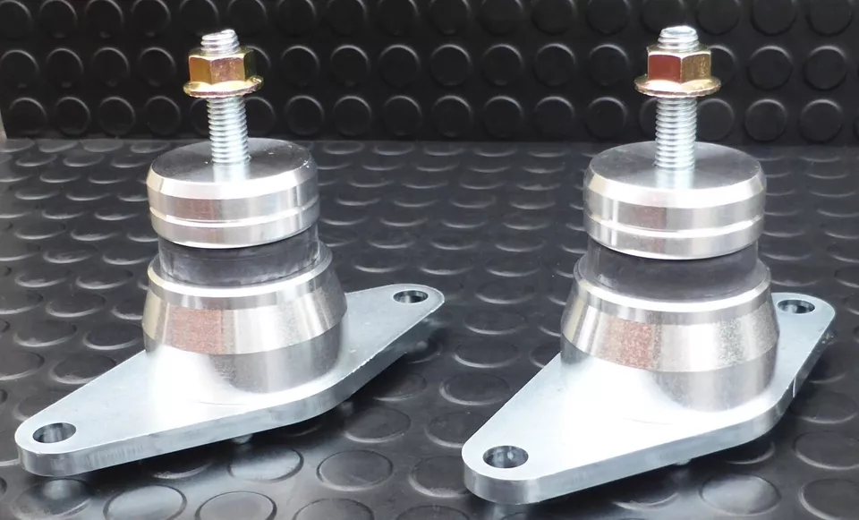 Chrysler 300C High Performance Engine Mounts - Image 4 of 4