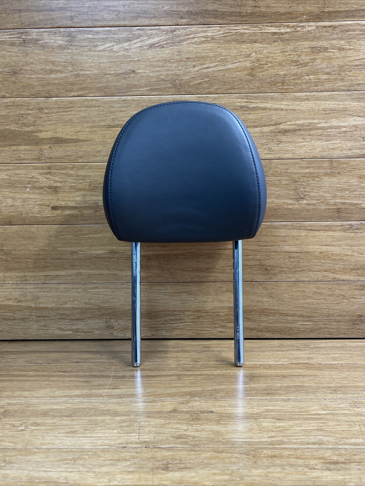 Audi R8 2011-2015 FRONT+RIGHT Headrest