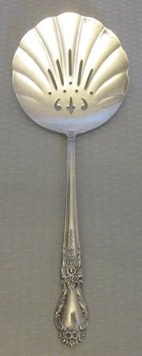 International Sterling Silver BROCADE Tomato Server Pierced Fluted Bowl 8" 65g