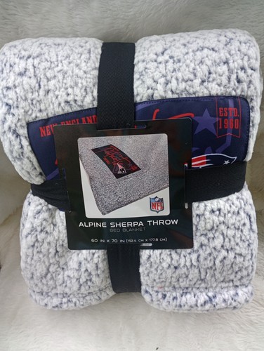 NFL New England Patriots Blanket- 60"x70" Alpine Sherpa Throw - Picture 2 of 3