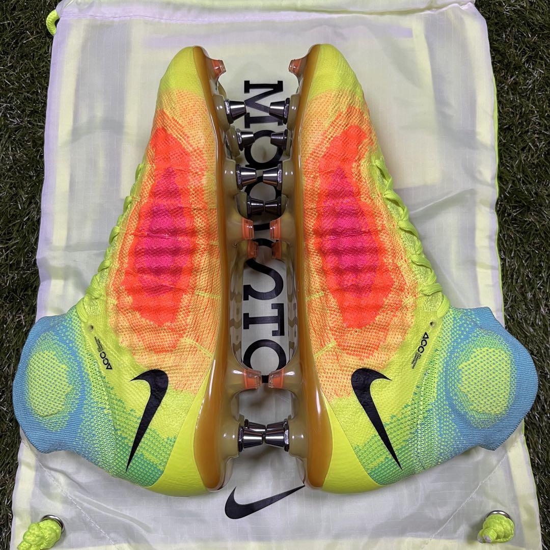 Nike Magista Obra II SG-Pro 844596-708 US 8 Soccer Cleats Nike Magista Obra II SG-Pro 844596-708 US 8 Soccer Cleats