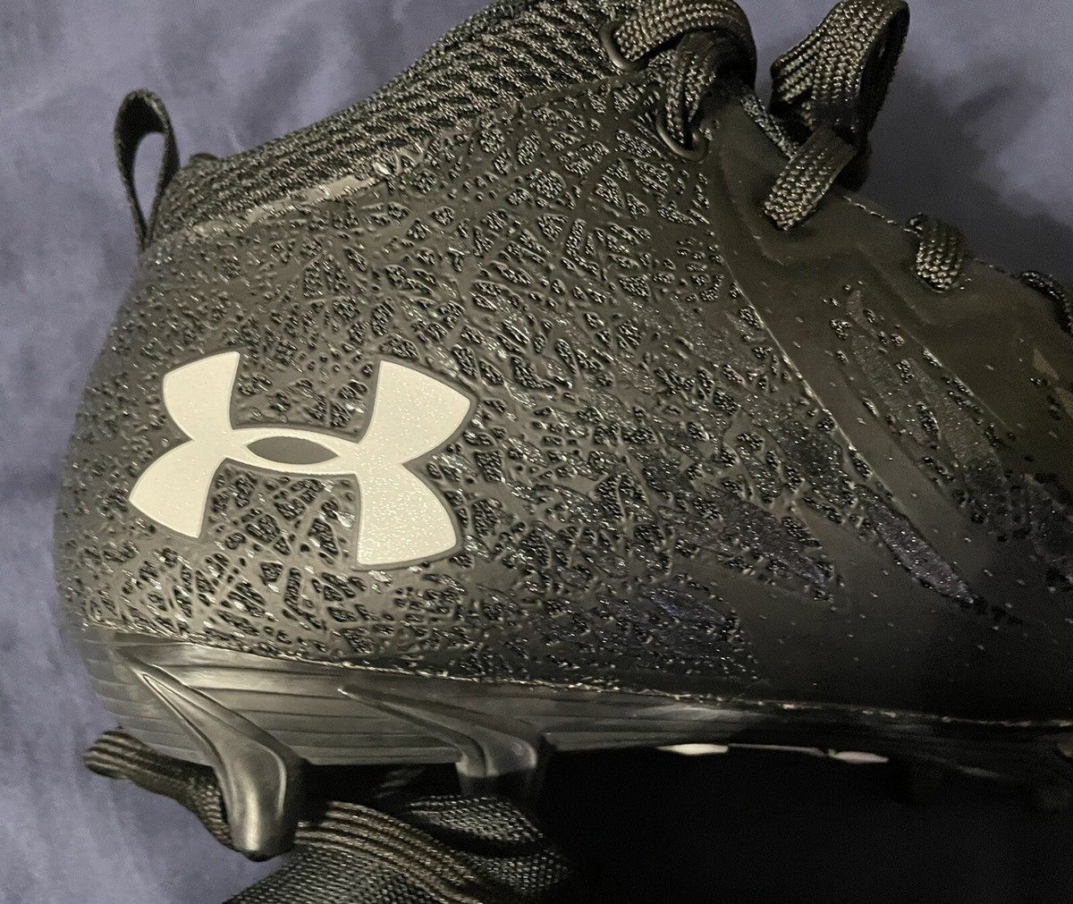 Under Armour Spotlight Men’s Football Speed Cleats (Size 9.5) Retails for $245 Amazon.com | UNDE UA Spotlight Fr - 3026339-001 Black-White  main image 4