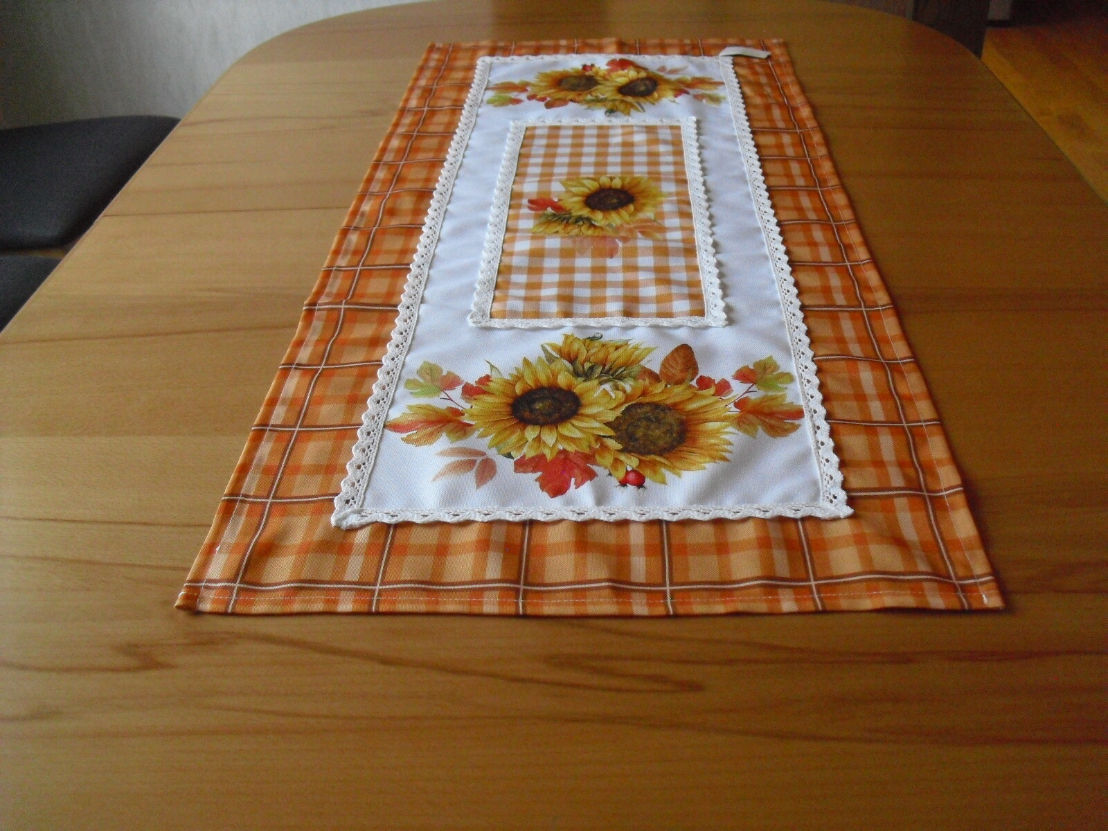 Tischdecke Mit Eichhörnchen & Tannenzweigen – 110x110 Cm, Waschbar, Herbstliche Tischläufer Mitteldecke