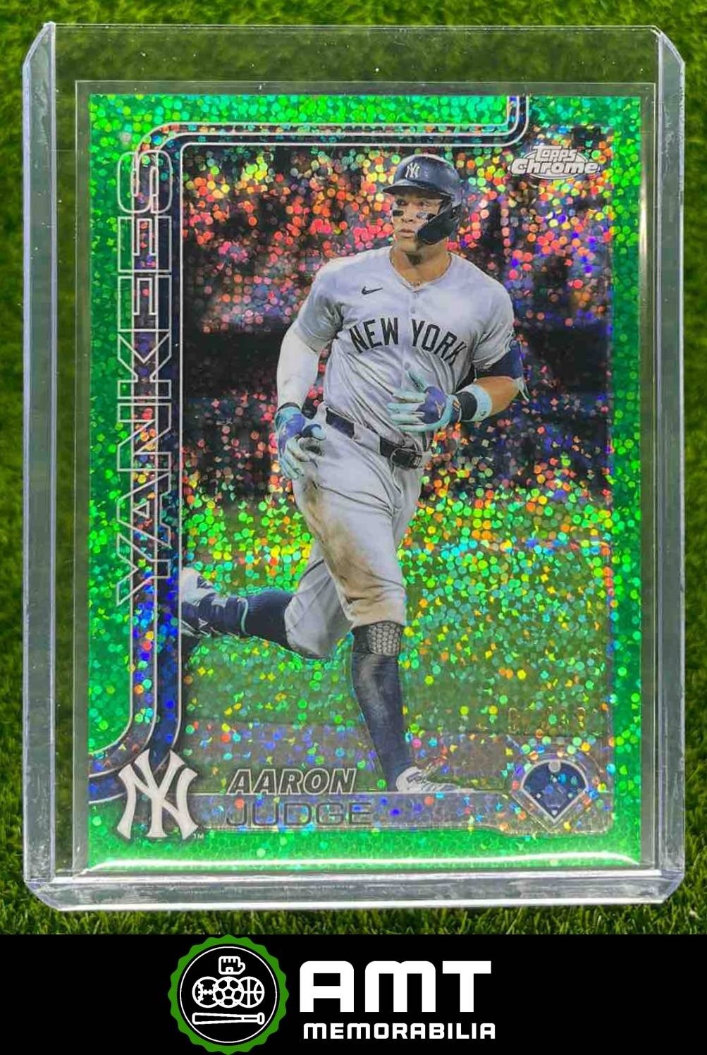 Aaron Judge 2025 Topps Chrome /99 Image Variation Green Speckle Yankees #99