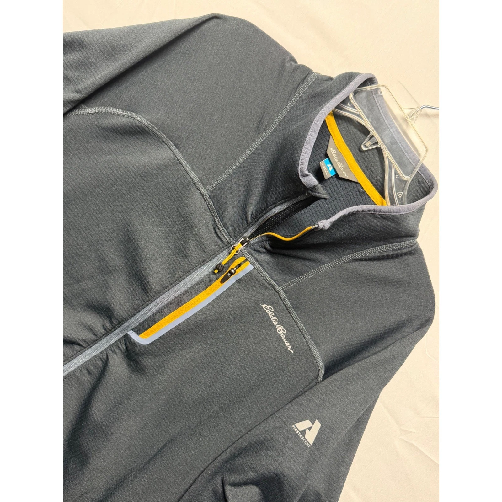 Eddie Bauer First Ascent FreeHeat Grid Fleece Jacket Mens Large Gray Full Zip - product detail image 2