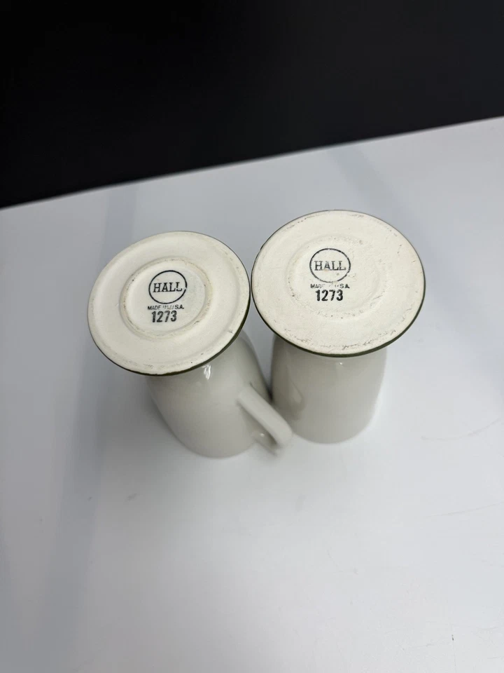 Juego de 2 tazas de pedestal vintage HALL USA café irlandés de 6" #1273 verde y blanco Foto 2 de 4