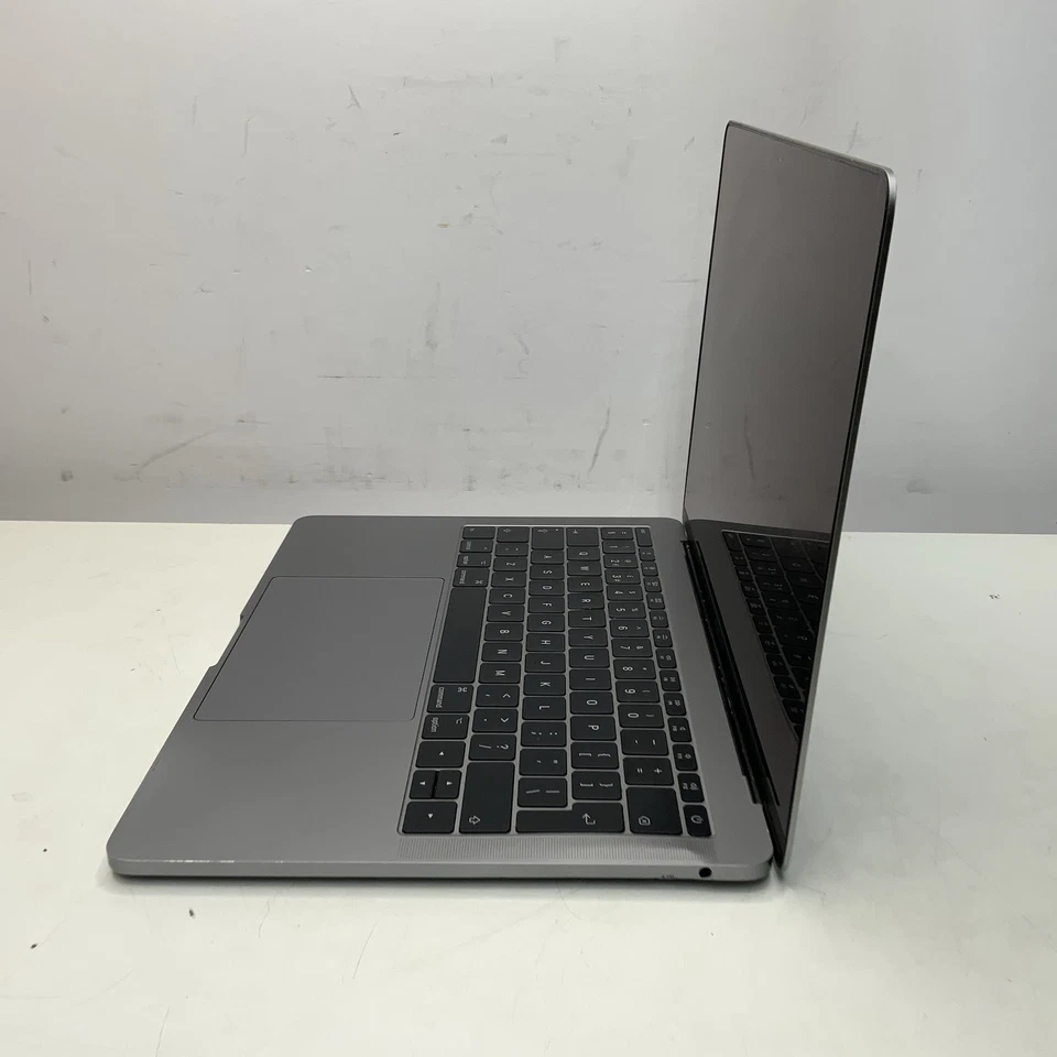 Apple MacBook Pro 13" 2017 · i7 · 8GB · 500GB, photo 4 of 5