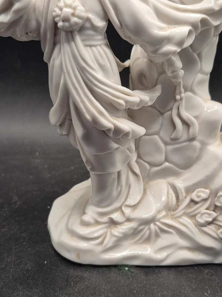 Antique Chinese Blanc De Chine Windswept Geisha Girl Table Lamp Base 7ins High — 第 3/4 张图片