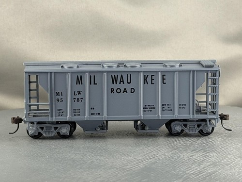 Roundhouse - Milwaukee Road - 2 bahías tolva cubierta # 95787 | Zustand: Used