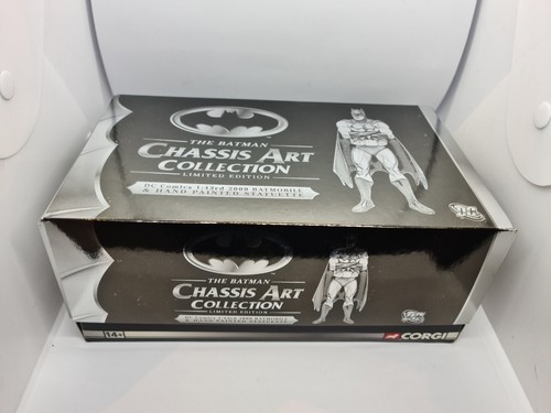 Corgi The Batman Chassis Art Collection 1950 Jokermobile & 2000 Batmobile Bundle - Picture 10 of 12