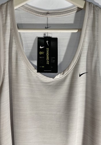 Women’s Nike Light Gray Training Tank Top Standard Fit DRI-FIT Size L New - Foto 4 di 7