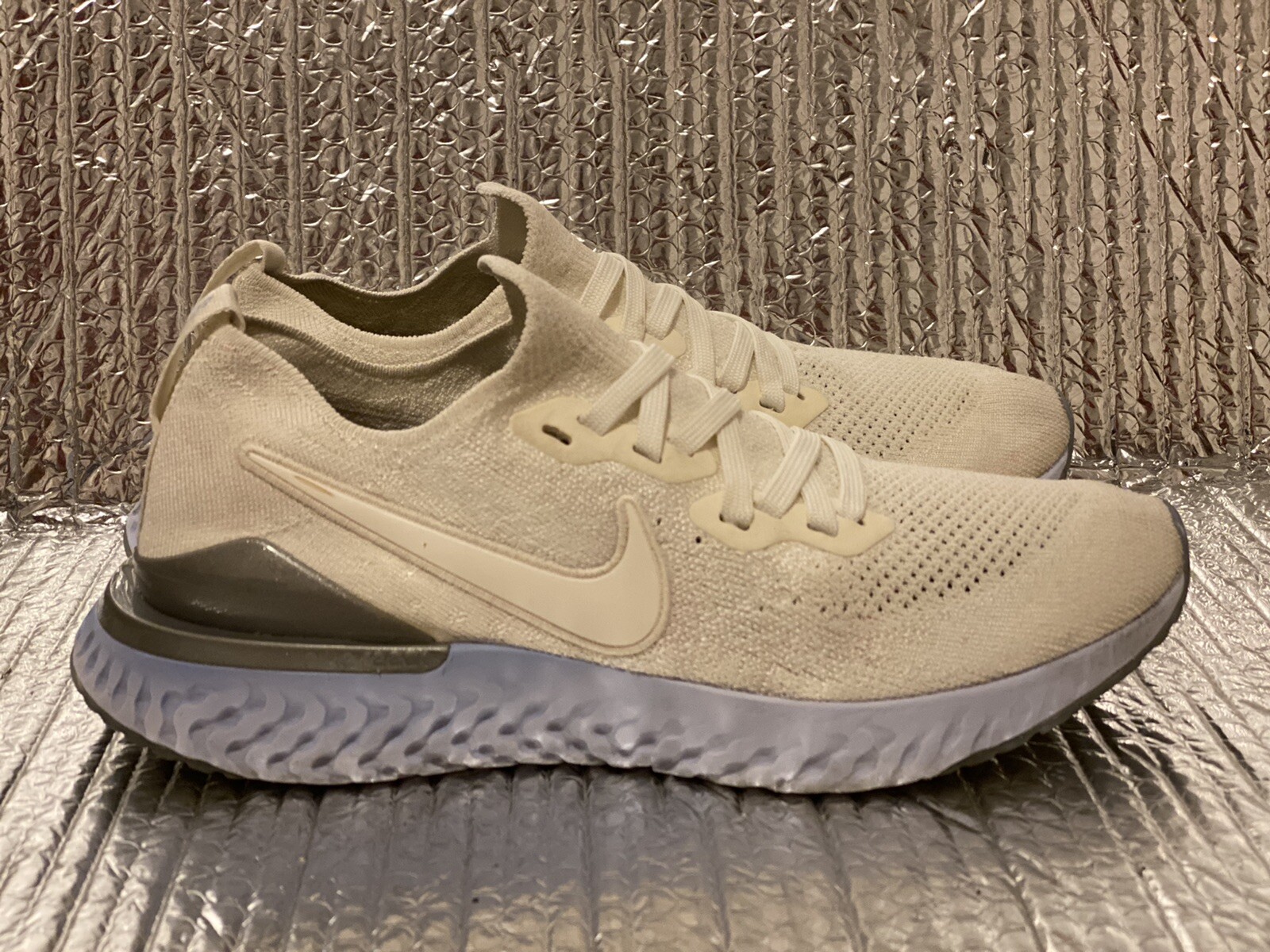 nike epic react flyknit 2 sail