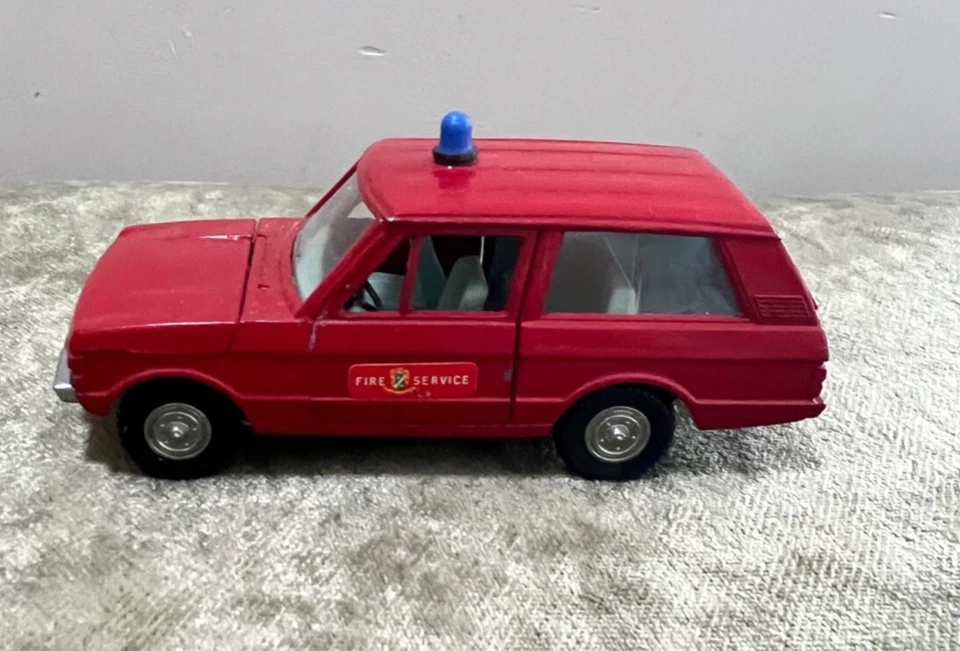 Dinky Toys No. 195 Range Rover Fire Chief near mint  in Original Box! - Image 2 of 4