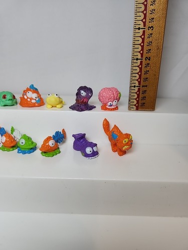 Lot of 12 ZURU SMASHERS Mini Action Figures Toy Mixed Lot Ball Gang Grossery - Picture 7 of 8