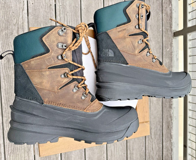 The North face waterproof boots chilkat  V 400g heavy-duty toasted brown US  13