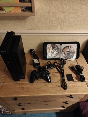 Sony PlayStation 2 (Fat) Schwarz Spielekonsole Bundle mit 10 Spielen 