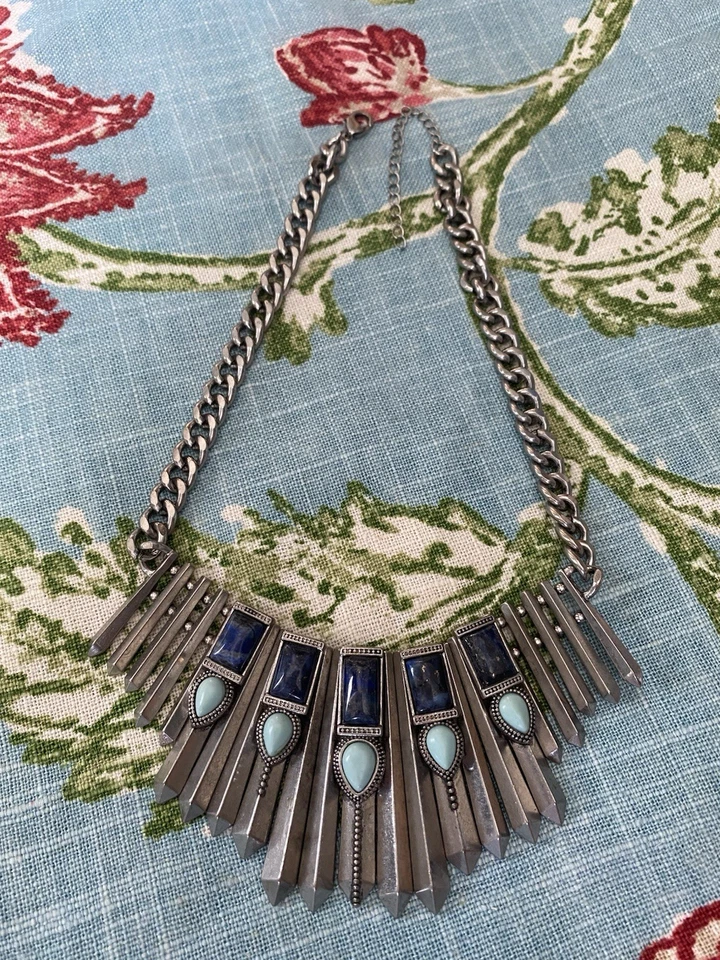 Collar babero Target piedra semipreciosa tono plata azul turquesa suroeste Foto 2 de 3