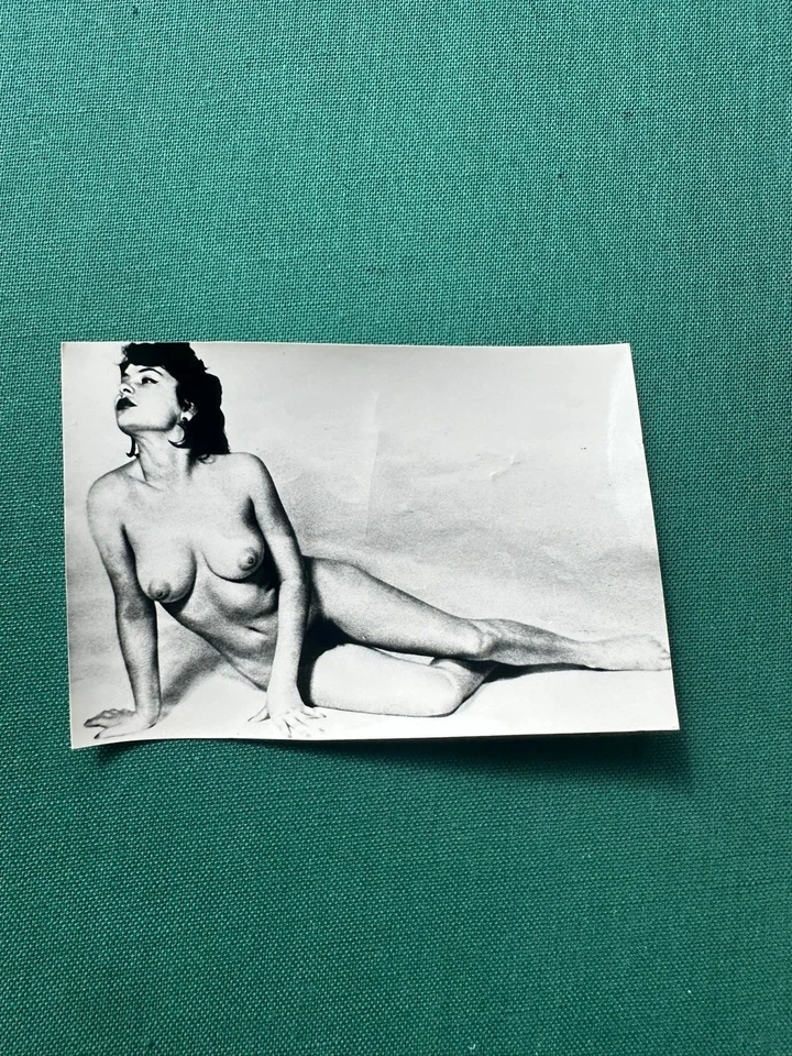 Fotografía original vintage de Brassaï (circa 1940-1950) - Sello de estudio de París Foto 3 de 4