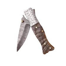 Custom Hand made Damascus Hunting Pocket Knife With Ram Horn Handle
