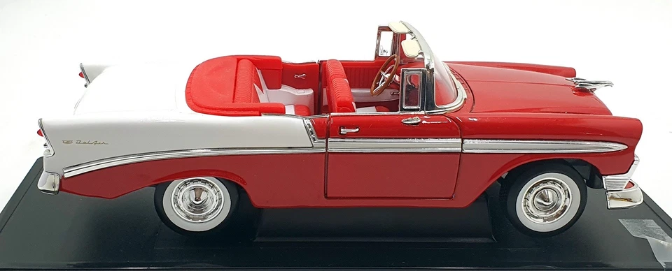 Литой под давлением Chevrolet Bel Air 92128 - 1956 Road Signature масштаб 1:18 - красный/белый - Изображение 4 из 4
