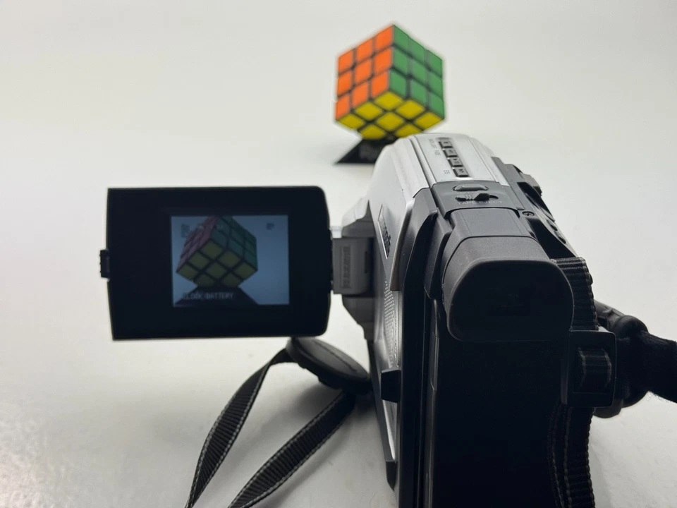 Vintage Panasonic PV-L354D VHS-C Palm Corder Camcorder Bundle Battery Charger - Image 2 of 4