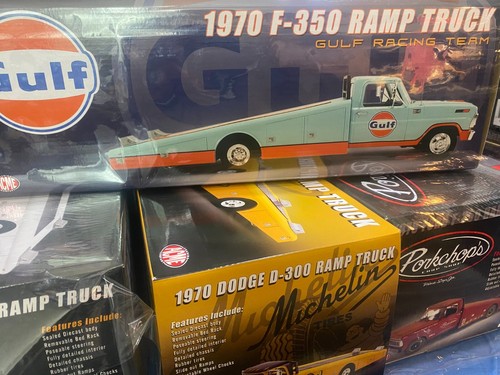 1/18 1970 FORD F-350 RAMP TRUCK "GULFRACING TEAM" - Picture 3 of 3