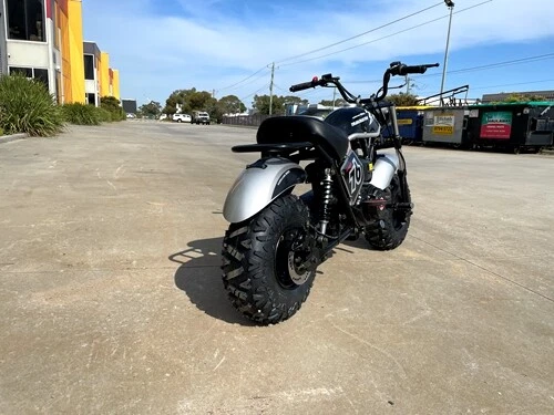 MB200 TrailMaster Hurricane Mini Bike Coleman Full sized Kids Adults Bike BLACK - Picture 4 of 12