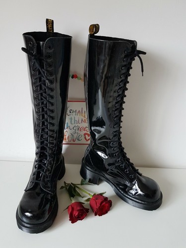 Dr Doc Martens 20 eye patent 1420 tall 