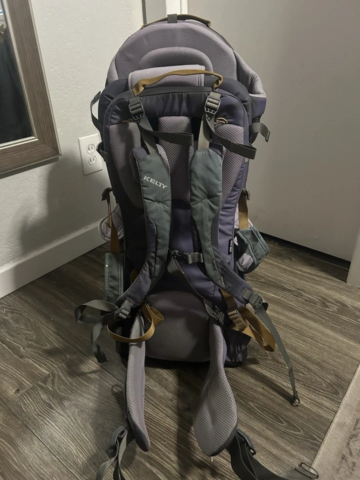 Portabebés Kelty Journey PerfectFit gris con parasol Foto 3 de 4