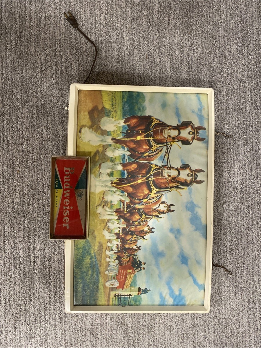 Vintage Budweiser Beer Lighted Sign Clydesdales With Budweiser