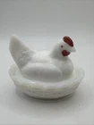Vintage WESTMORELAND MILK WHITE SLAG GLASS DETAILED HEN + NEST DISH TRINKET BOX