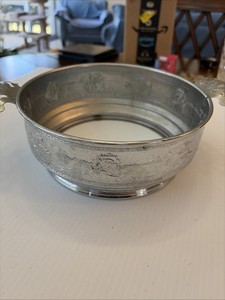 Vintage 8inch Casserole Dish Holder/Trivet with ship scene