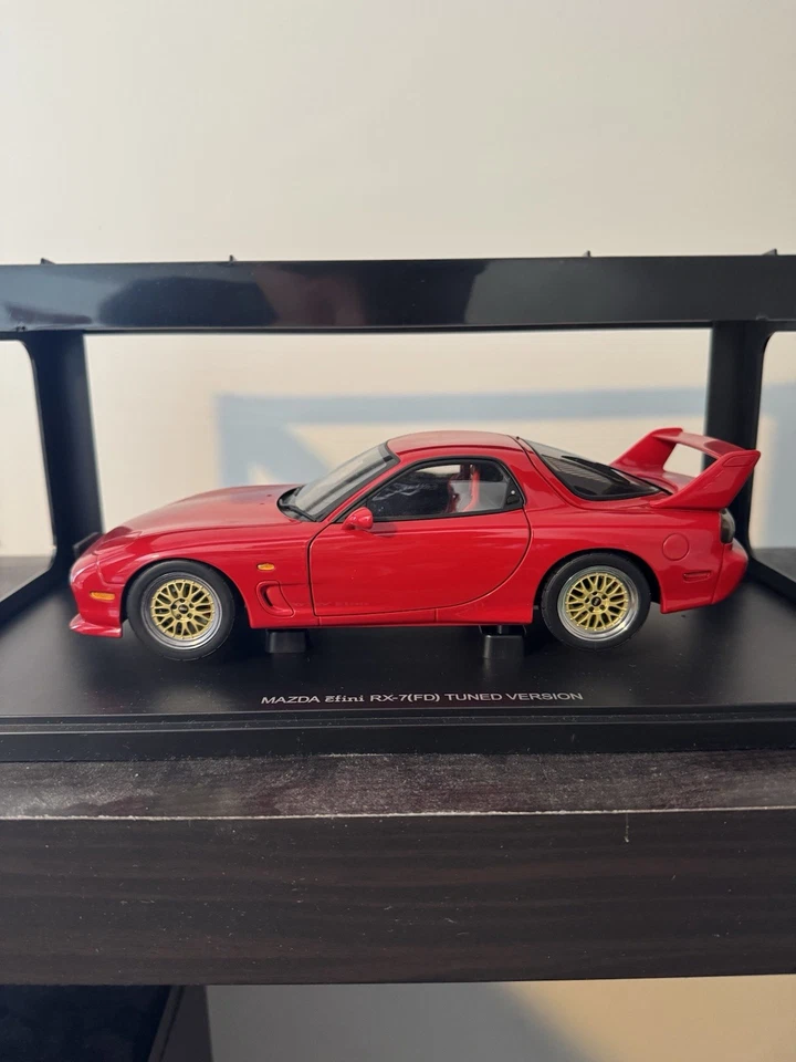 AUTOart Mazda RX-7 FD Tuned version 1/18 Scale Red Model Car - Image 2 of 4
