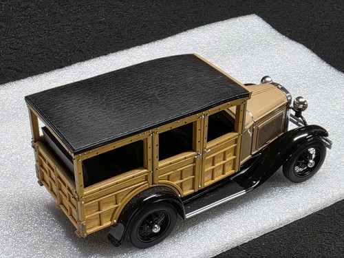 1:24 Danbury Mint 1931 Ford Station Wagon "Woody" - Missing Pieces / Broken - Imagen 7 de 8