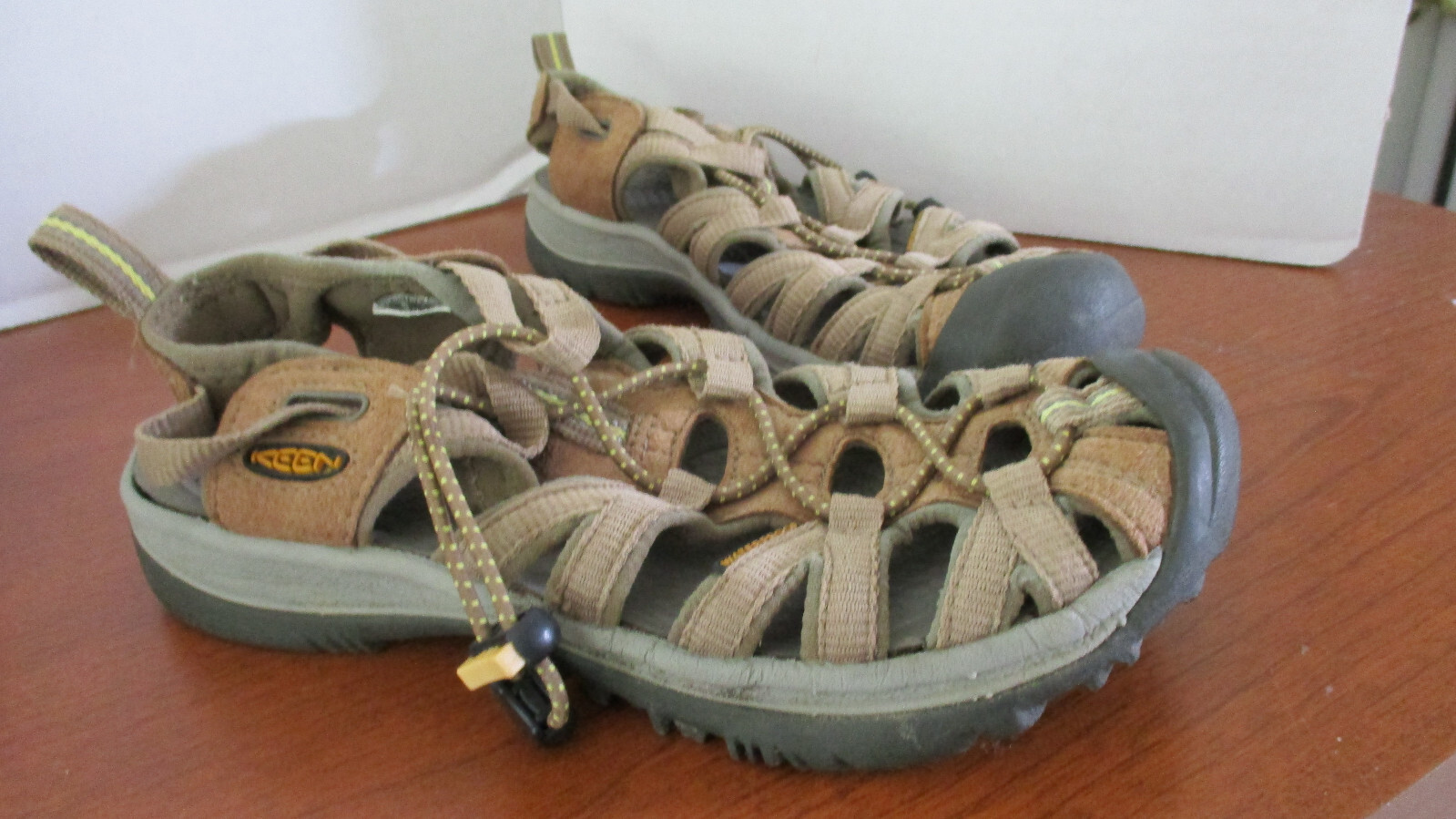SANDALI CON PUNTA CHIUSA KEEN Tan scarpe da trekking acqua ~ donna taglia 6