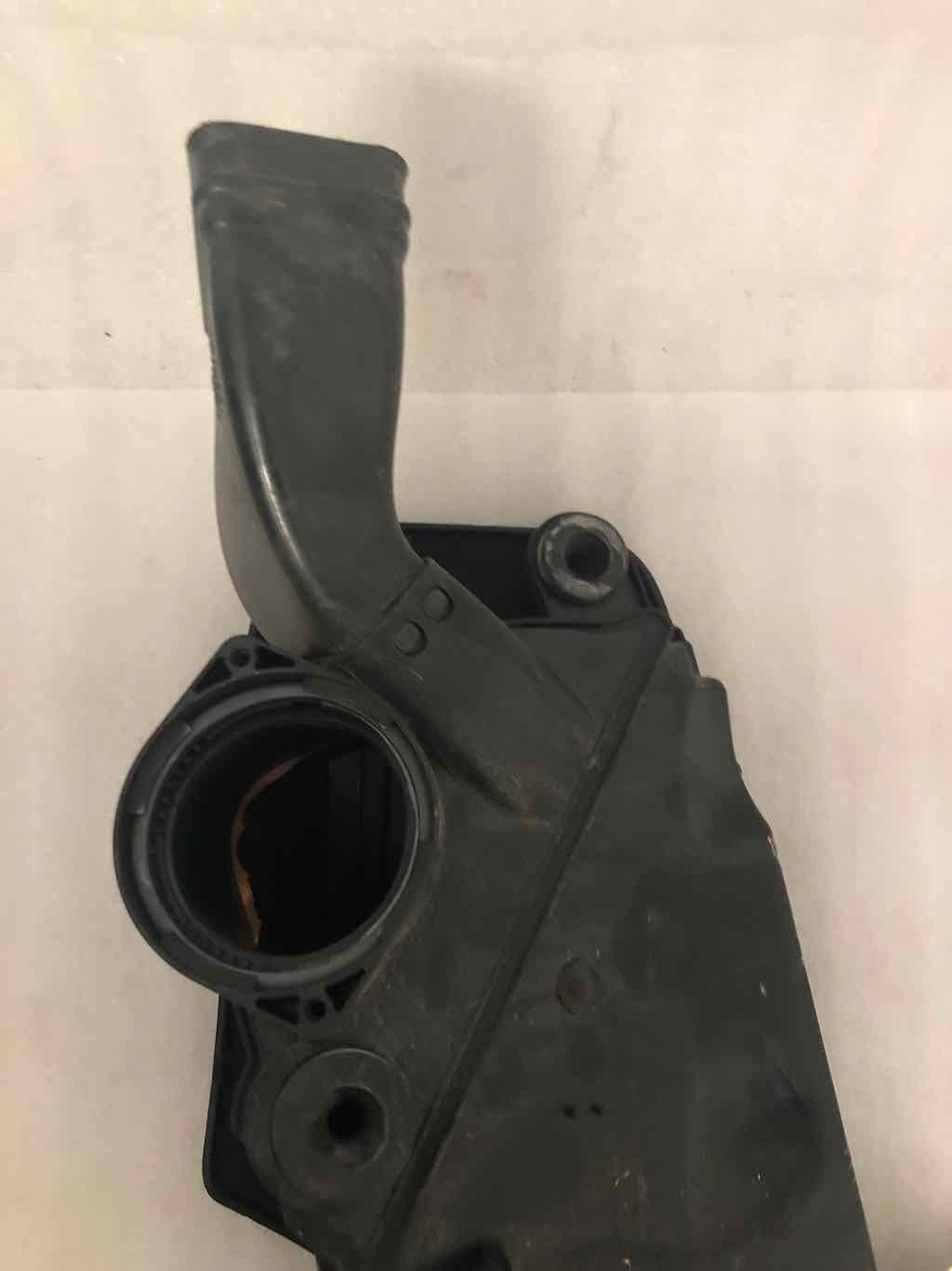 2012 BENTLEY Air Cleaner