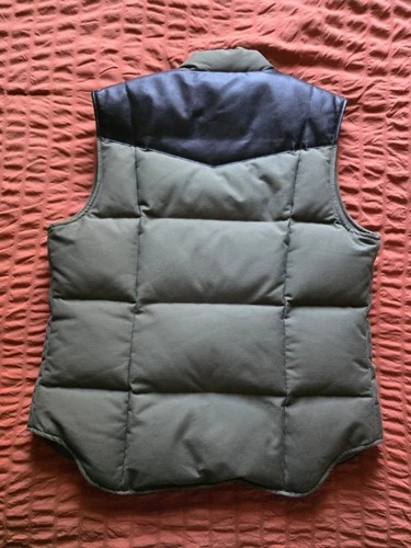 Men's Vintage Moose Knuckles Down Vest - Size Medium Olive image 3