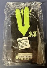 WWE AJ Styles P1 Logo Replica Fight Gloves Grün