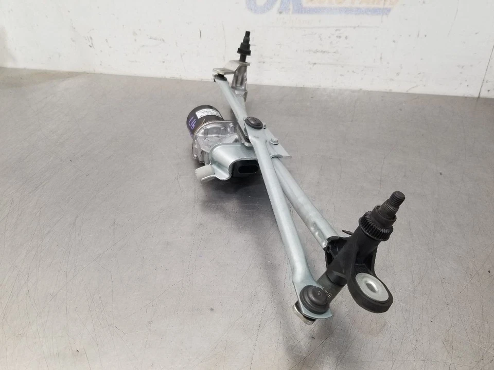 08 2008 BMW 135I LIMPIAPARABRISAS DELANTERO MOTOR Y TRANSMISIÓN 719303601 Foto 2 de 4