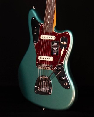 Fender American Professional Classic Jaguar, Rosewood FB, Faded