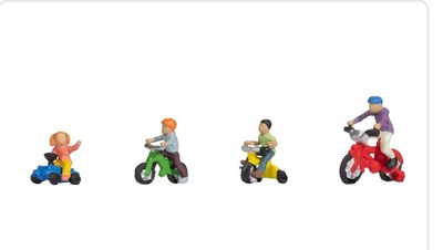 Noch Children On Bicycles 15908 HO Scale