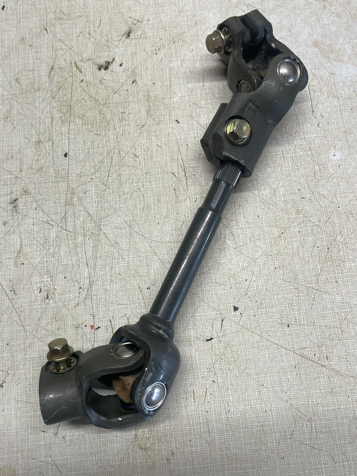 Juntas en U de dirección asistida para tractor Kubota G2160 Foto 3 de 3