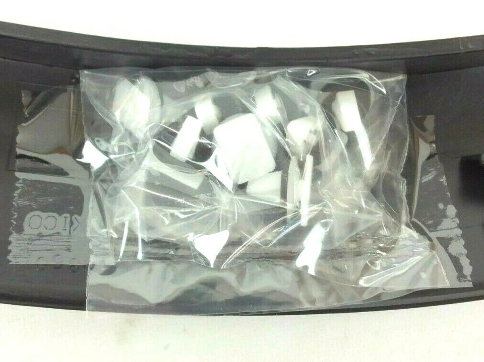 Moldura de moldura de rueda imprimada lado del conductor trasero Chevrolet Captive Sport Saturn Vue Foto 4 de 4