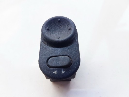 Opel Astra 1999 Wing mirror control switch (Exterior Mirror Switch #841104-47