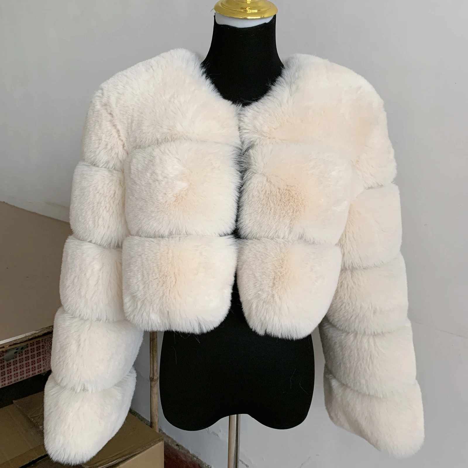 OFF WHITE Giacca cappotto spesso corto invernale caldo pelliccia sintetica cappotto pelliccia sintetica