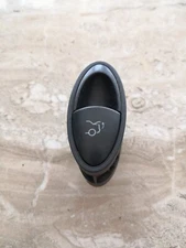 Mercedes-Benz 2004/Left Front Tailgate Unlock Switch Button/A2118205510
