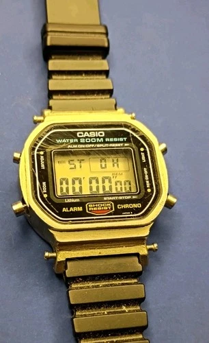 Vintage Casio G-SHOCK DW-5600 *works* *broken glass* *parts/repair*