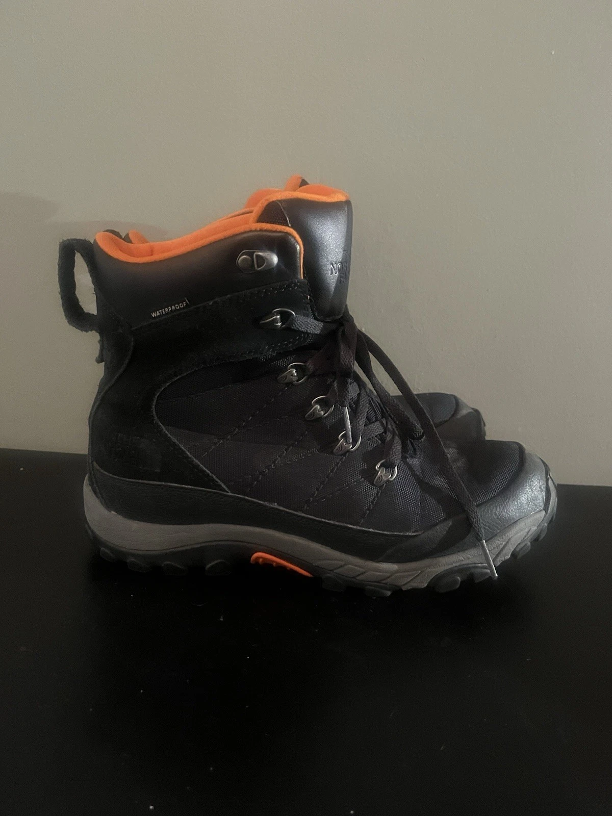 The North Face boots men size 9